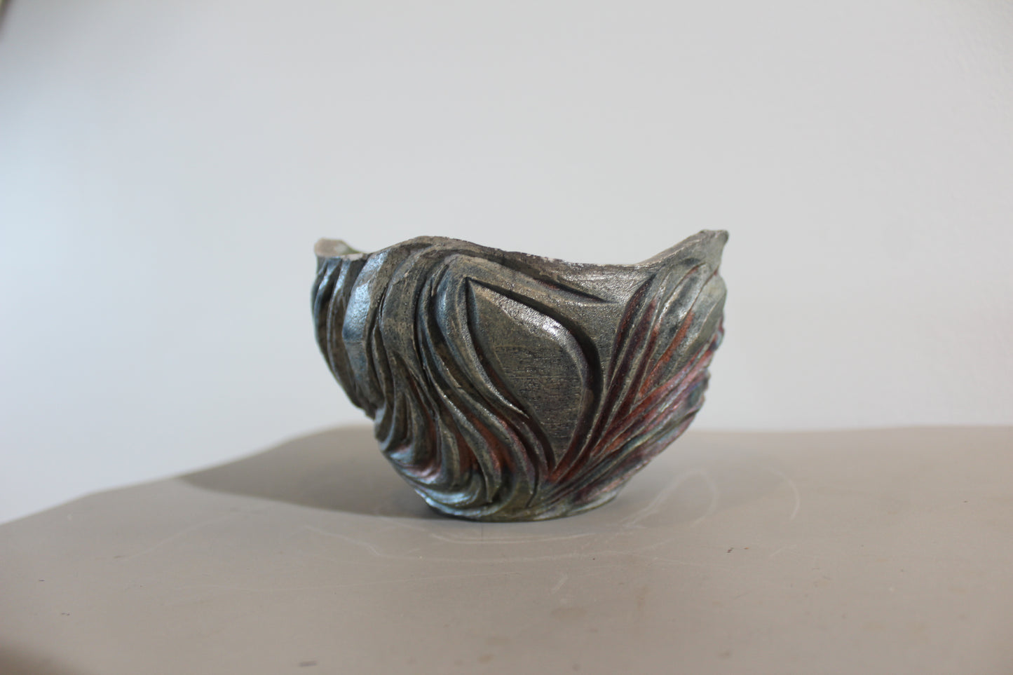Kiya Nicole | Shimmering Bowl